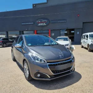 PEUGEOT 208 HDI 100CV