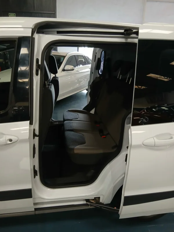 FORD TRANSIT COURIER 1.5 DCI 95CV - Imagen 5