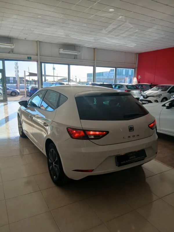 SEAT LEON 1.6 TDI 115CV - Imagen 5