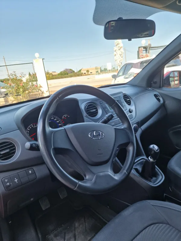 HYUNDAI i10 1.0 67CV - Imagen 6