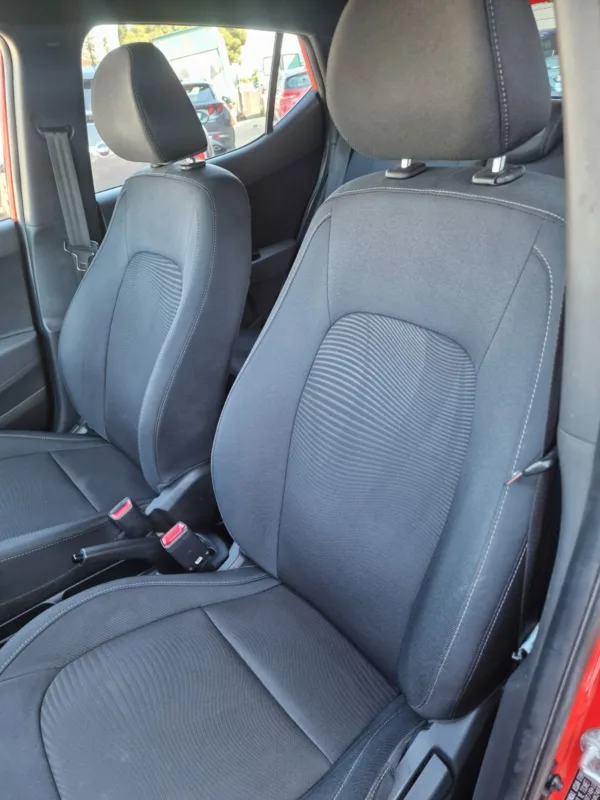 HYUNDAI i10 1.0 67CV - Imagen 7