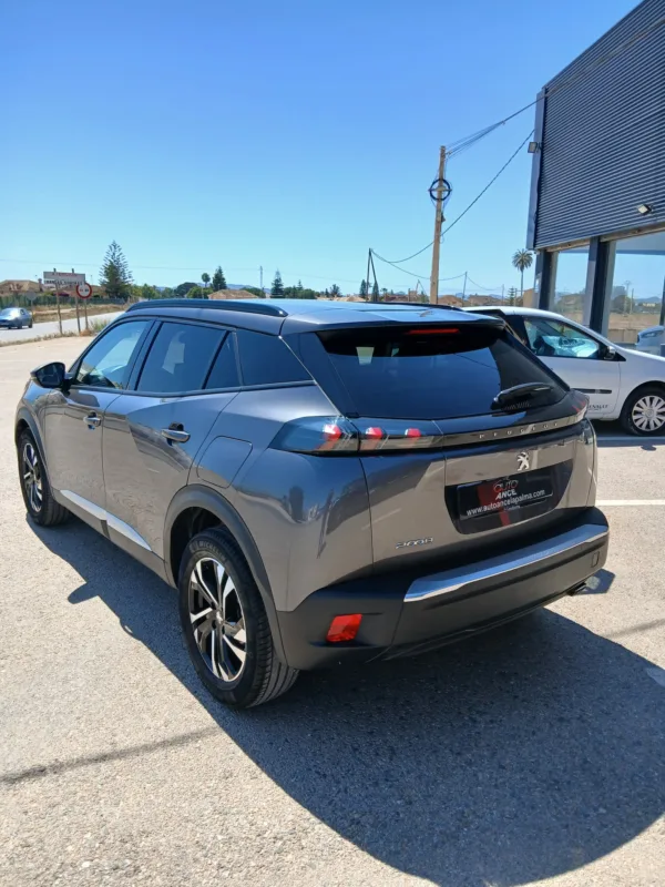 PEUGEOT 2008 1.5 HDI 110CV - Imagen 4