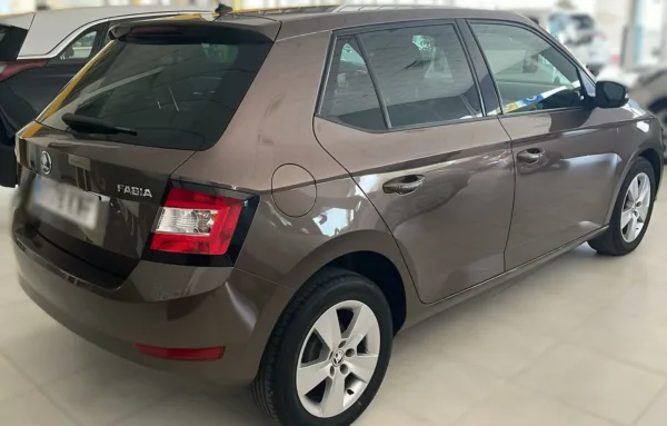 SKODA FABIA 1.0 MPI 75CV - Imagen 4