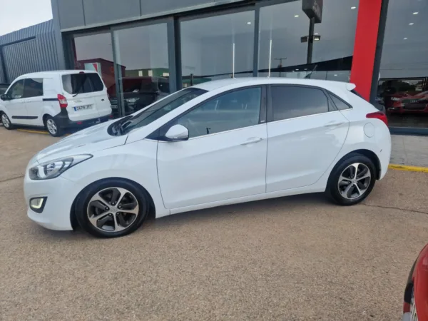 HYUNDAI I30 1.6 110CV - Imagen 3