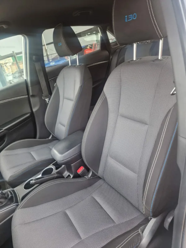 HYUNDAI I30 1.6 110CV - Imagen 6