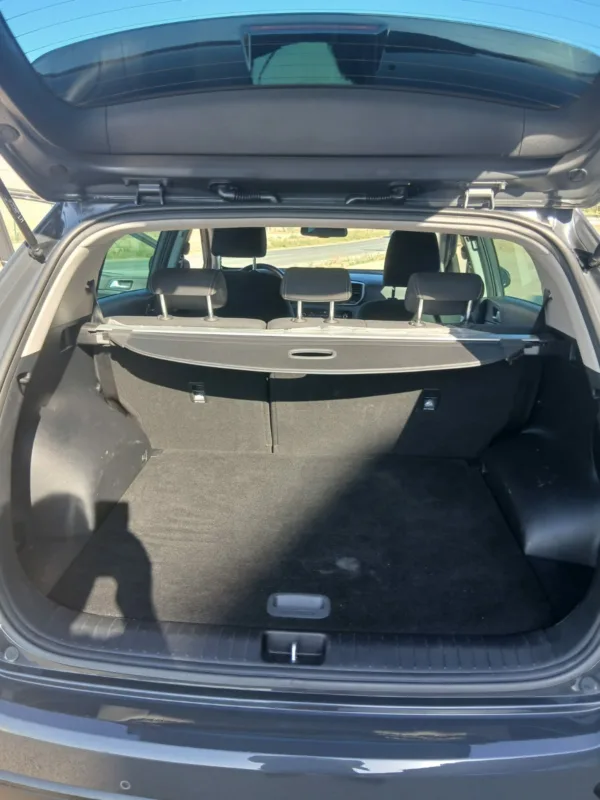 KIA SPORTAGE 1.6 CRDI 135CV 48V - Imagen 10