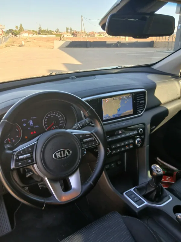 KIA SPORTAGE 1.6 CRDI 135CV 48V - Imagen 9