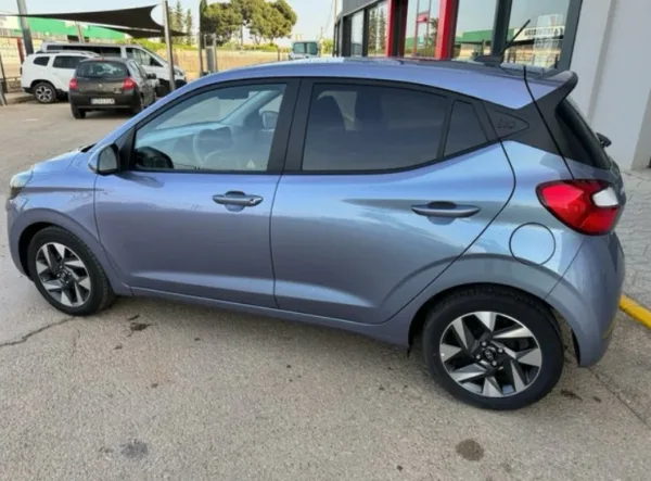 HYUNDAI i10 KLASS 1.0 67CV - Imagen 5