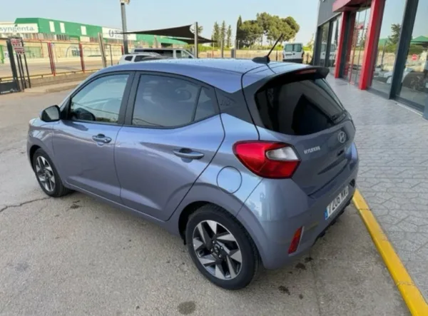 HYUNDAI i10 KLASS 1.0 67CV - Imagen 4