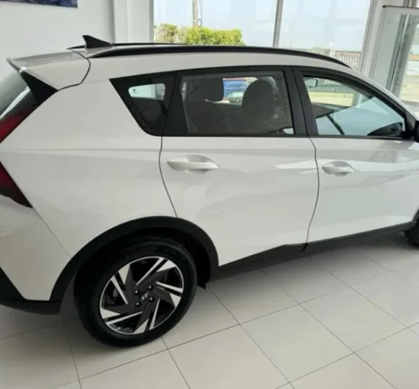 HYUNDAI BAYON 1.0 100CV 48V - Imagen 5