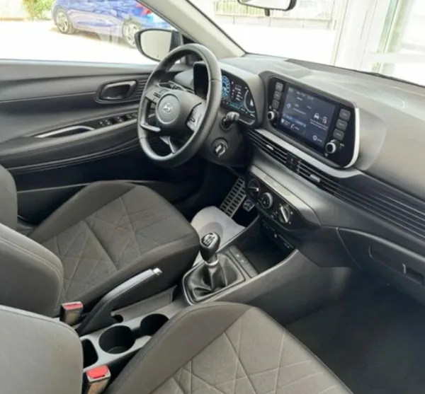 HYUNDAI BAYON 1.0 100CV 48V - Imagen 7