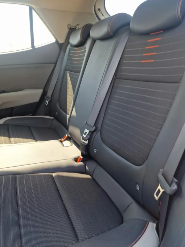 KIA STONIC 1.6 CRDI 115CV - Imagen 8