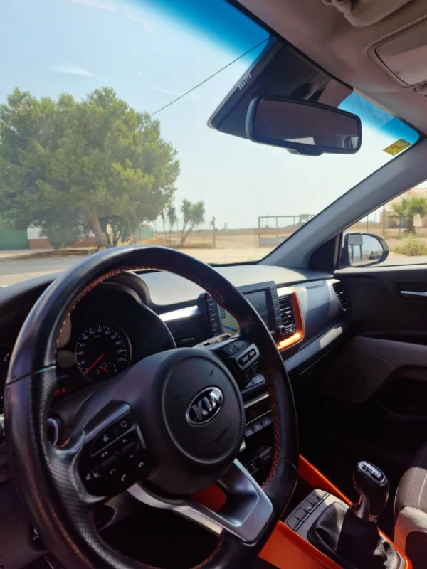 KIA STONIC 1.6 CRDI 115CV - Imagen 7
