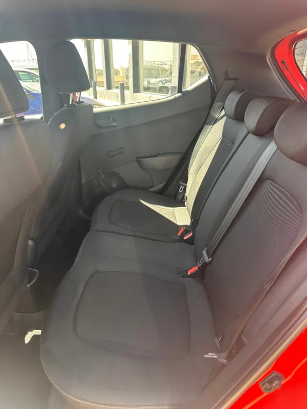 HYUNDAI I10 1.0 67CV - Imagen 9