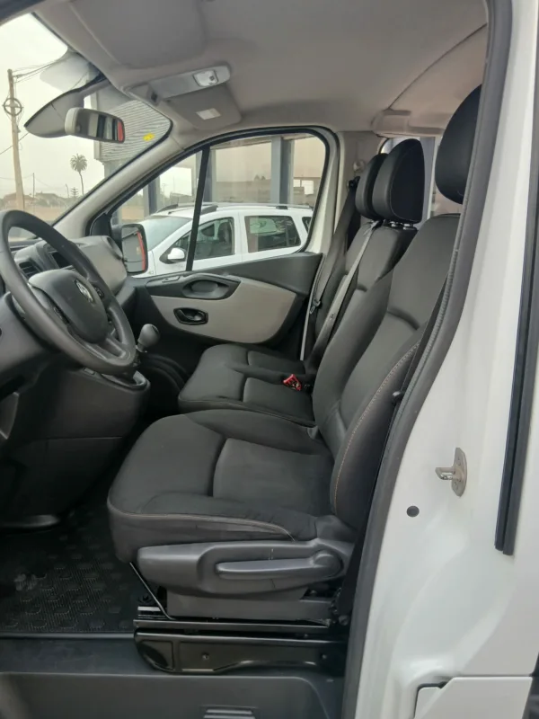 RENAULT TRAFIC 1.6 DCI 120CV 9 PLAZAS - Imagen 6