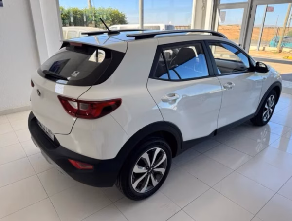 KIA STONIC 1.2 MPI 84CV - Imagen 5