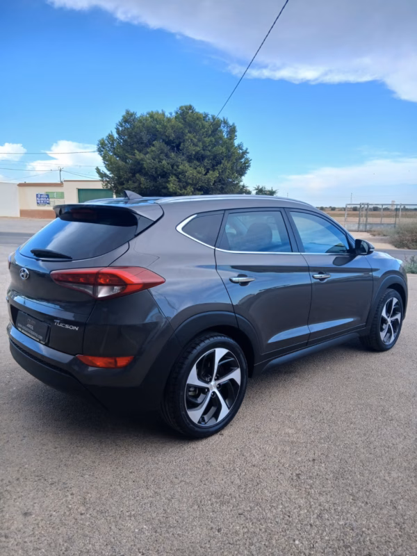 HYUNDAI TUCSON 1.7 CRDI 140CV AUTOMATICO - Imagen 3