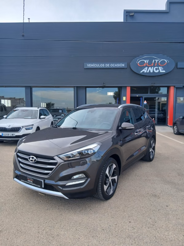 HYUNDAI TUCSON 1.7 CRDI 140CV AUTOMATICO - Imagen 2