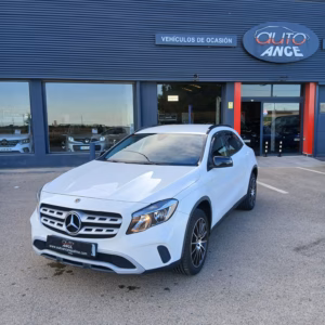 MERCEDES-BENZ GLA 200d 2.1 136CV AUTOMATICO