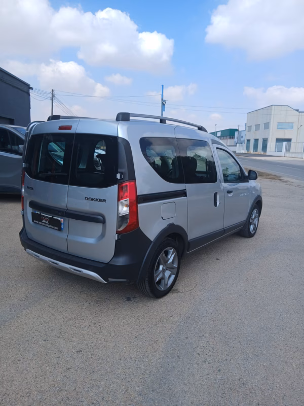 DACIA DOKKER STEPWAY 1.5 DCI 95CV - Imagen 3
