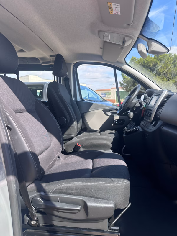 RENAULT TRAFIC 1.6 DCI 125CV 8 PLAZAS - Imagen 5