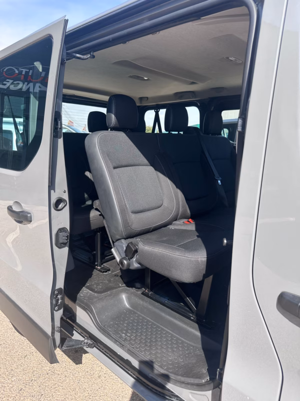 RENAULT TRAFIC 1.6 DCI 125CV 8 PLAZAS - Imagen 6