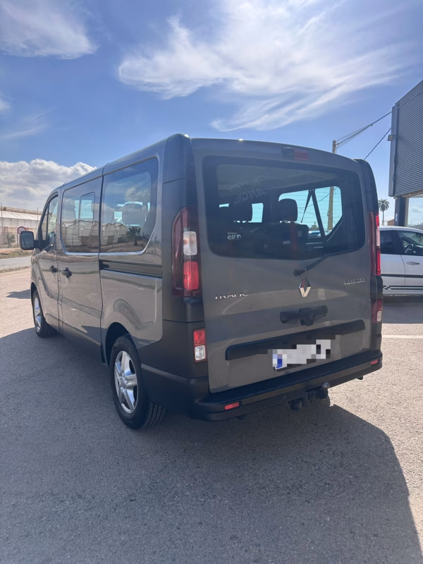 RENAULT TRAFIC 1.6 DCI 125CV 8 PLAZAS - Imagen 4