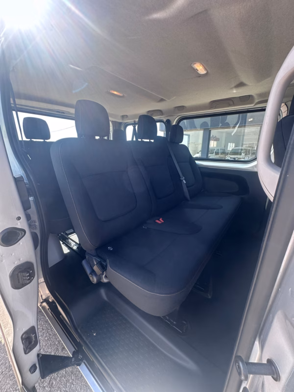 RENAULT TRAFIC 1.6 DCI 125CV 9 PLAZAS - Imagen 7