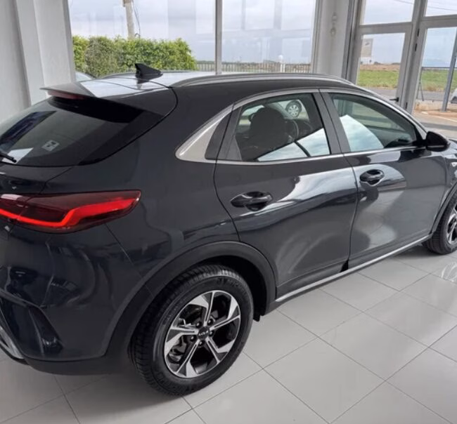 KIA XCEED 2024 100CV - Imagen 4