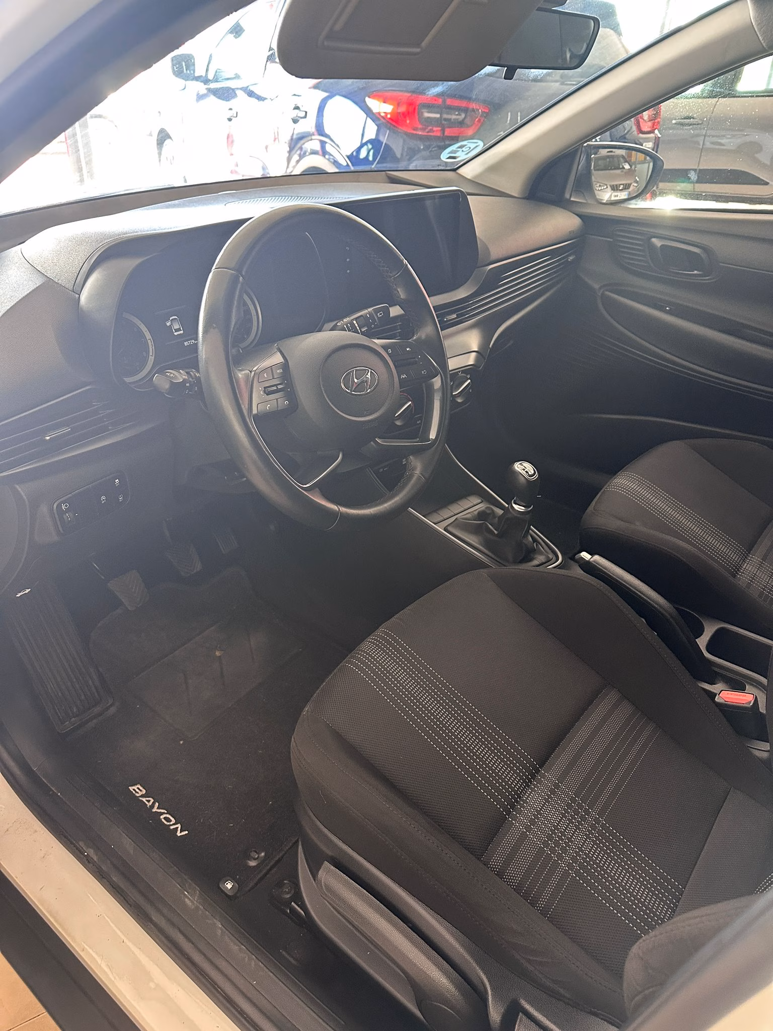 HYUNDAI BAYON 1.2 MPI 84CV - Imagen 4