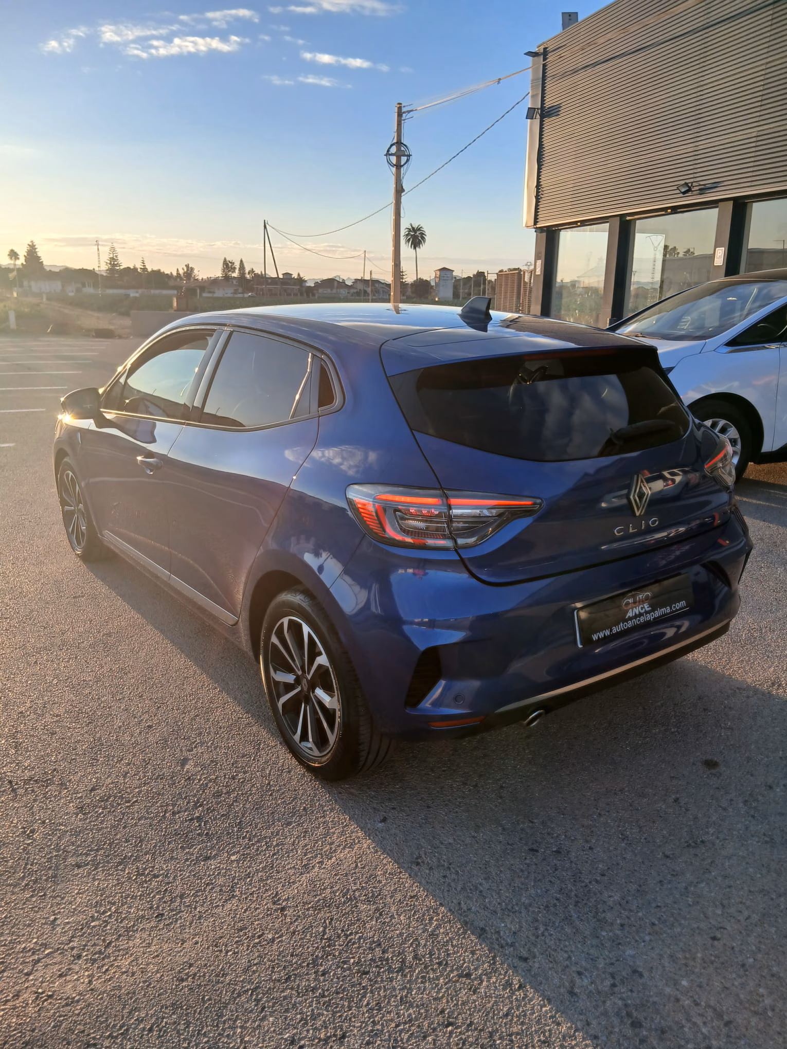 RENAULT CLIO ZEN 1.0 TCE 91CV - Imagen 5