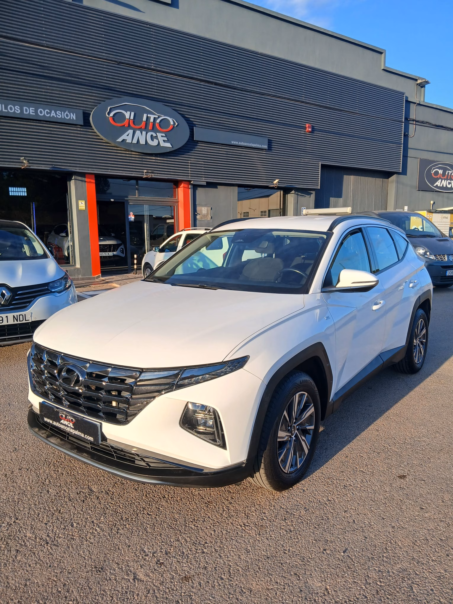 HYUNDAI TUCSON 1.6 CRDI 136CV MAXX 48V HÍBRIDO