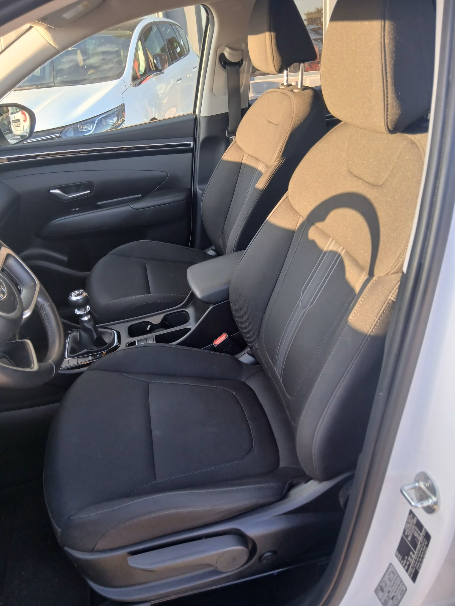 HYUNDAI TUCSON 1.6 CRDI 136CV MAXX 48V HÍBRIDO - Imagen 5