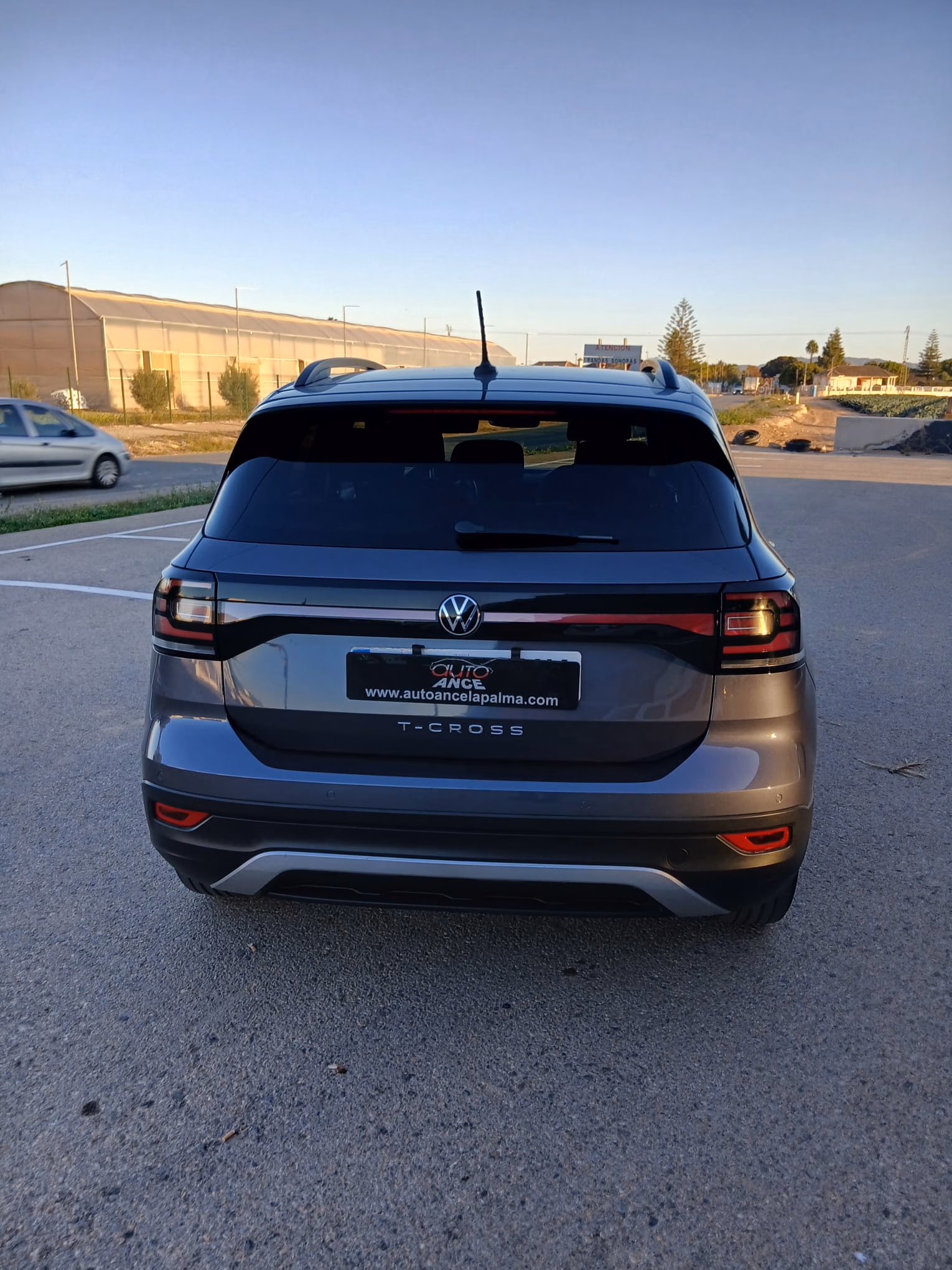 VOLKSWAGEN T-CROSS 1.0 TSI 95CV - Imagen 5