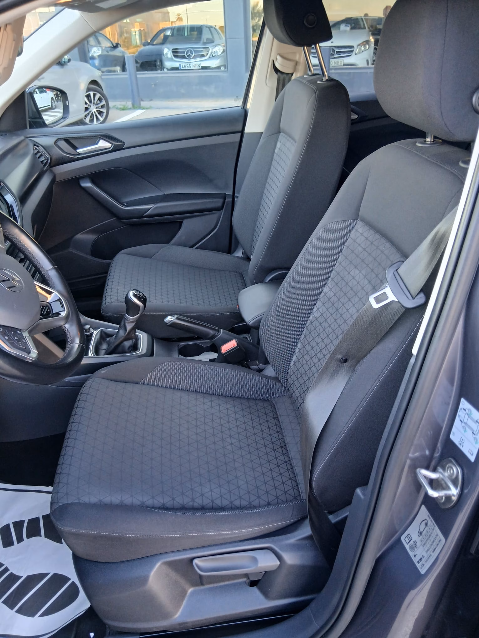 VOLKSWAGEN T-CROSS 1.0 TSI 95CV - Imagen 6