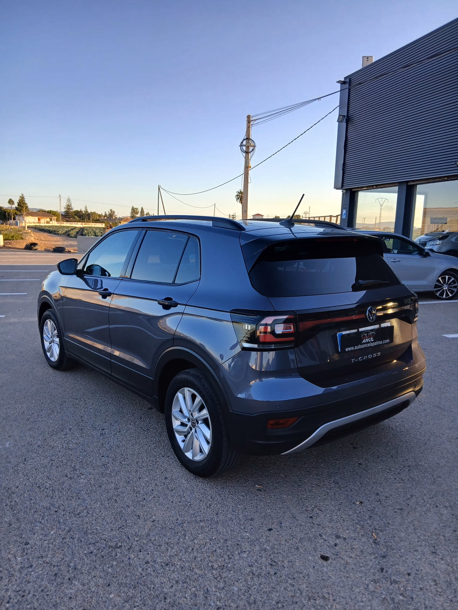 VOLKSWAGEN T-CROSS 1.0 TSI 95CV - Imagen 4