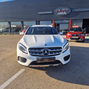 MERCEDES BENZ GLA 200d URBAN 2.1 136CV AUTOMATICO