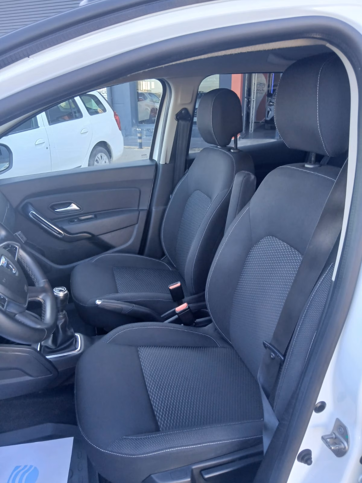 DACIA DUSTER 1.5 DCI 115CV - Imagen 6