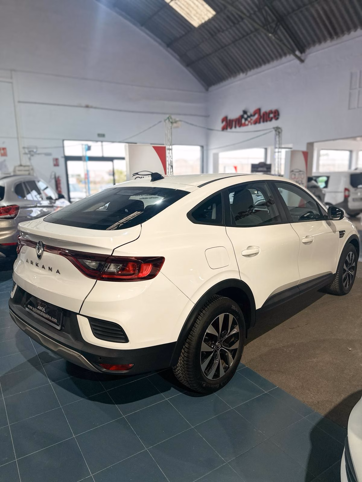 RENAULT ARKANA 1.3 TCE 140CV ZEN MHEV AUTOMATICO - Imagen 3