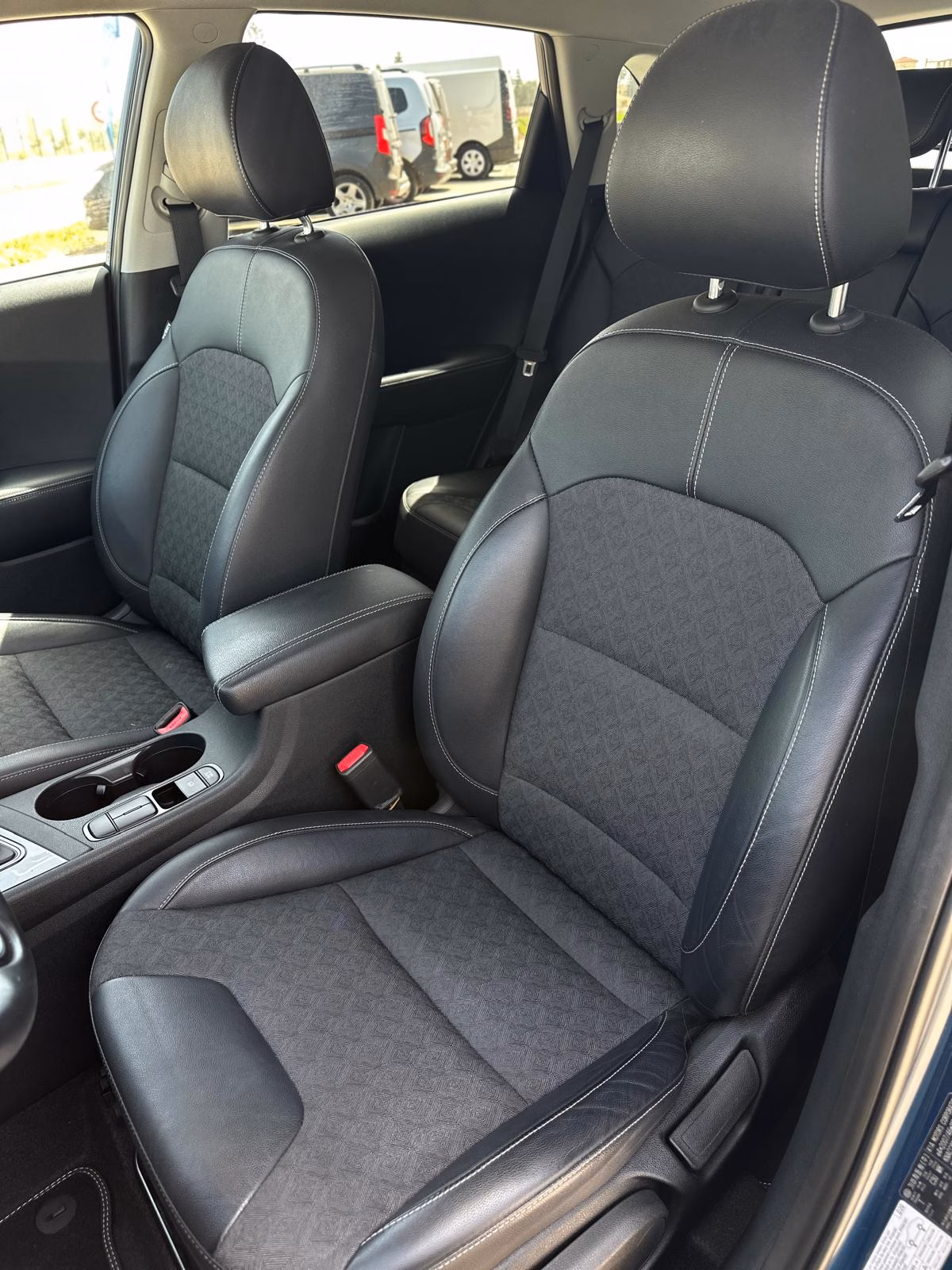 KIA NIRO 1.6 HEV 141CV ETIQUETA ECO - Imagen 9