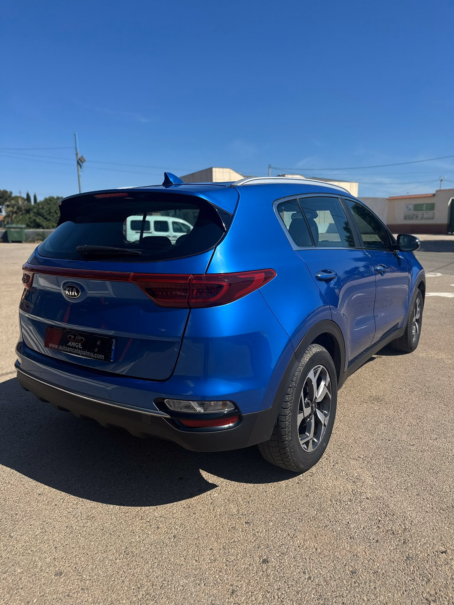 KIA SPORTAGE 1.6 CRDI 136CV - Imagen 4