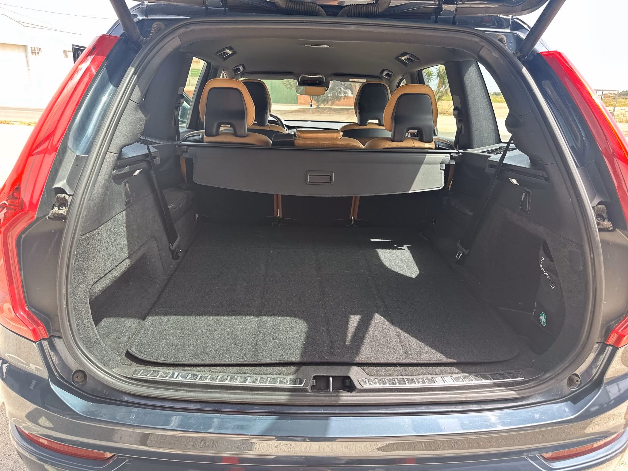 VOLVO XC90 D5 AWD 2.0 235CV AUTOMATICO 7 PLAZAS - Imagen 14