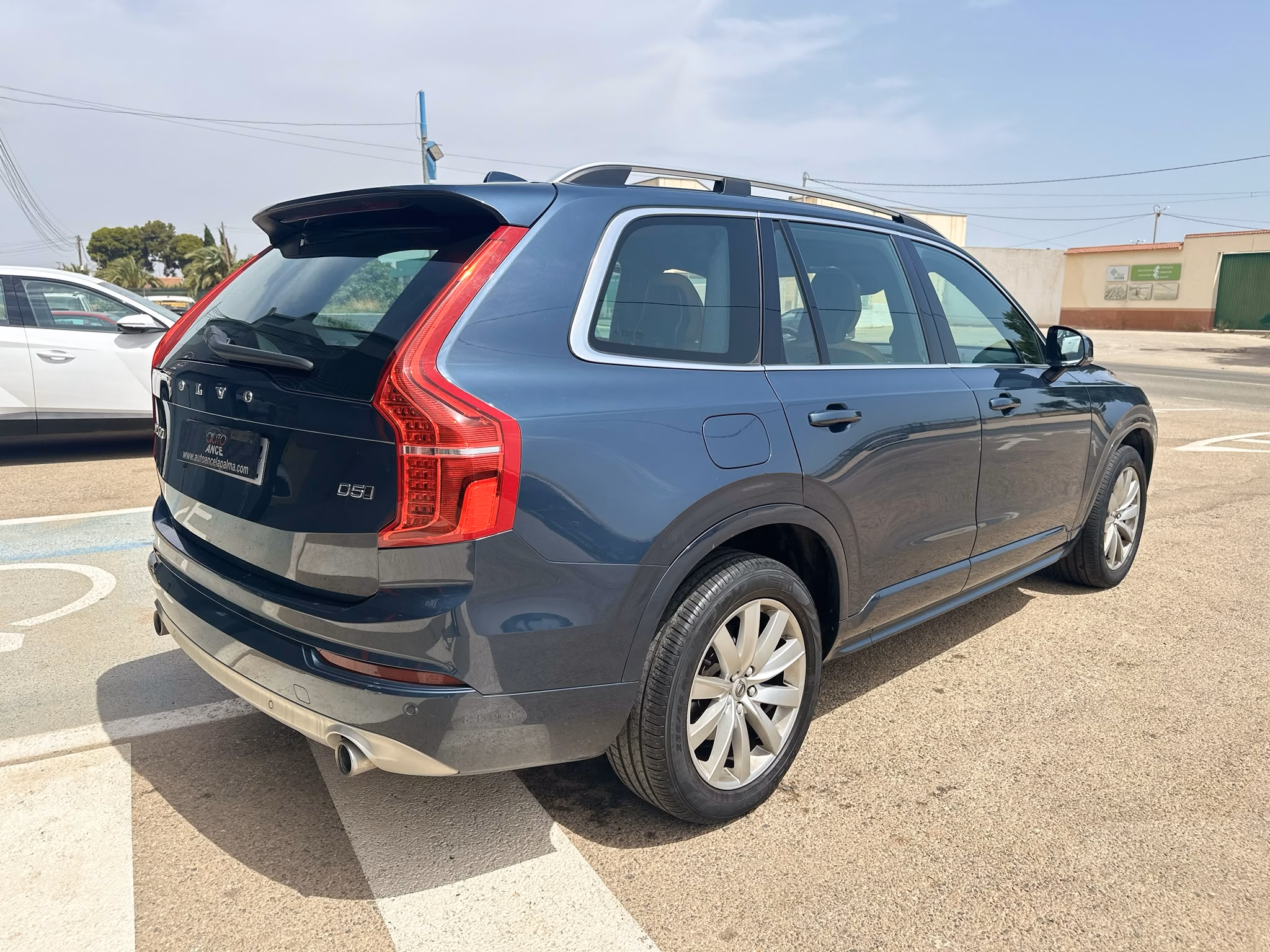 VOLVO XC90 D5 AWD 2.0 235CV AUTOMATICO 7 PLAZAS - Imagen 5