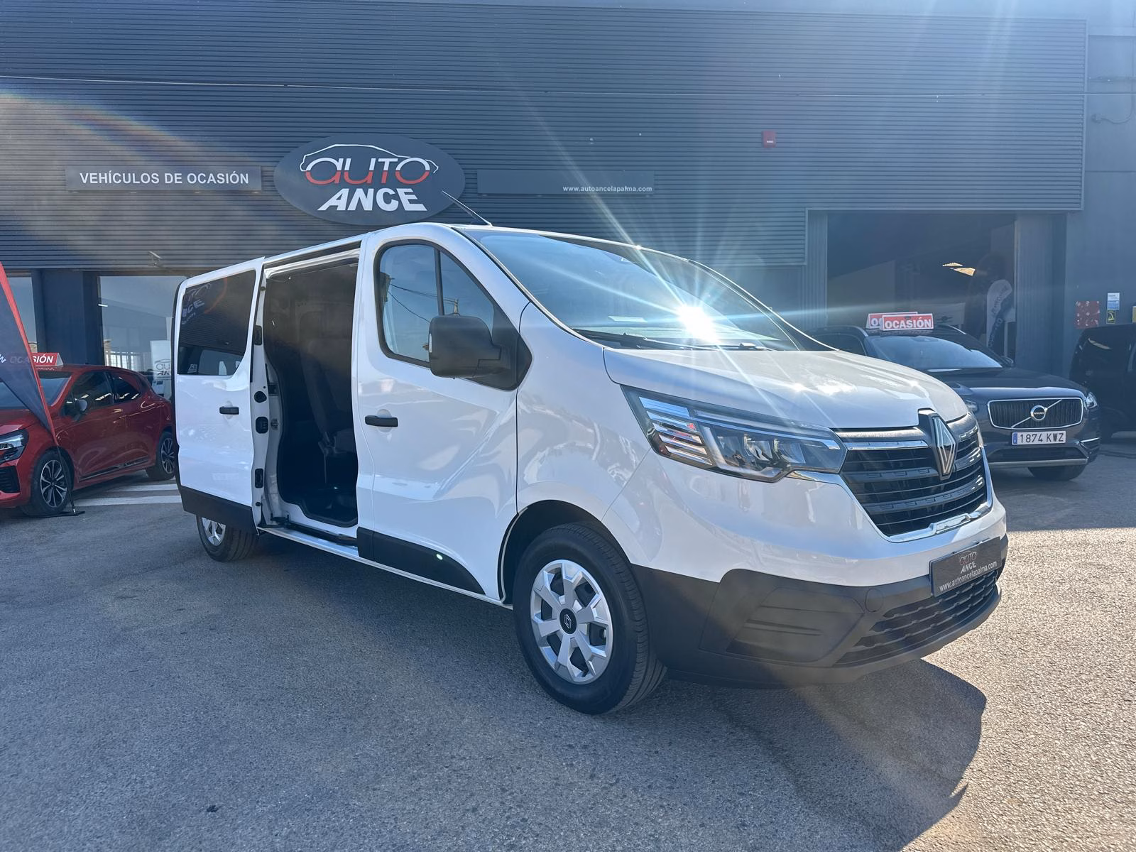 RENAULT TRAFIC 2.0 DCI 110CV L2H1 9 PLAZAS - Imagen 4