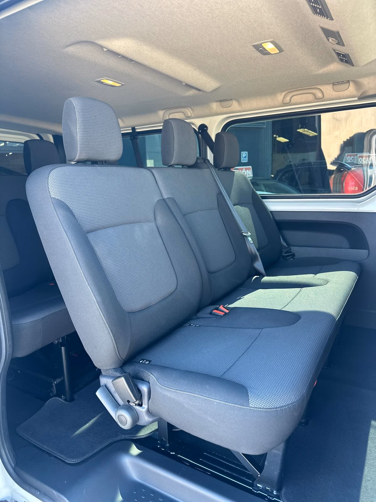 RENAULT TRAFIC 2.0 DCI 110CV L2H1 9 PLAZAS - Imagen 13