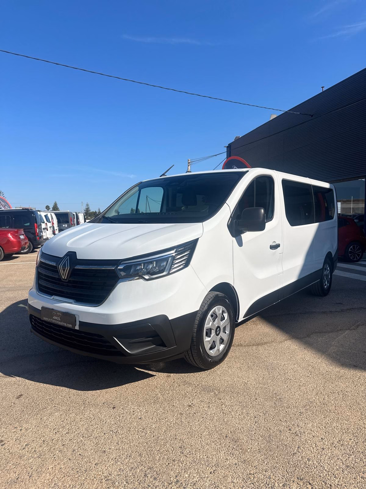 RENAULT TRAFIC 2.0 DCI 110CV L2H1 9 PLAZAS