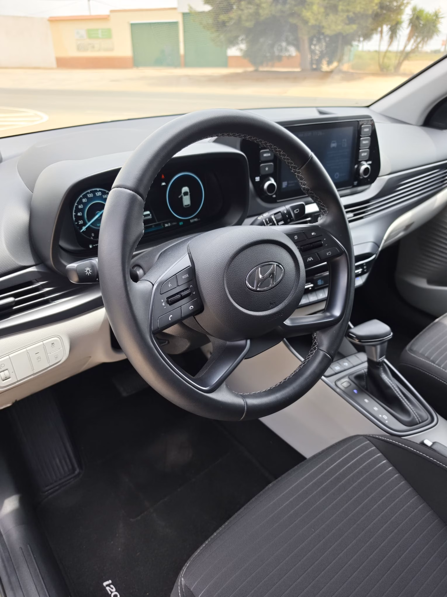 HYUNDAI I20 TECNO 1.0 T-GDI 100CV 48V AUTOMATICO ETIQUETA ECO - Imagen 2
