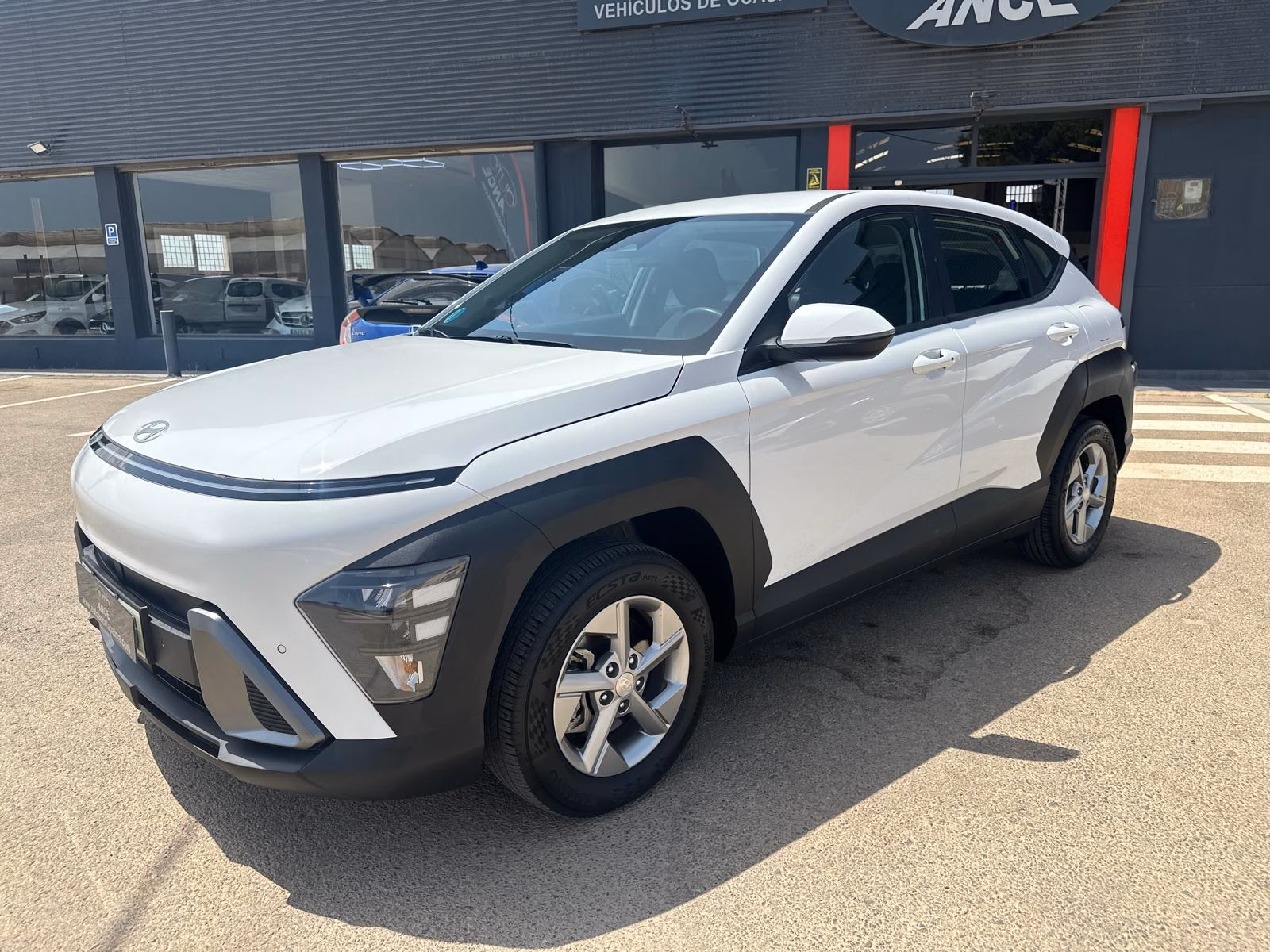 HYUNDAI KONA 1.6 GDI 141CV HÍBRIDO ETIQUETA ECO AUTOMATICO