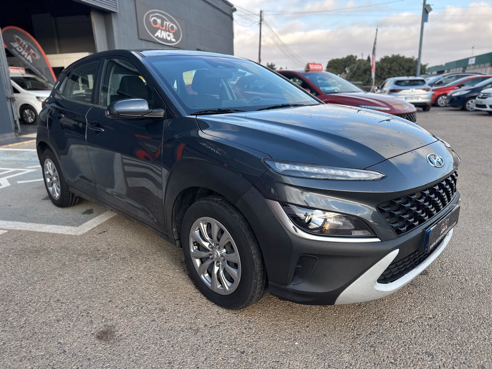 HYUNDAI KONA 1.0 T-GDI 120CV - Imagen 3