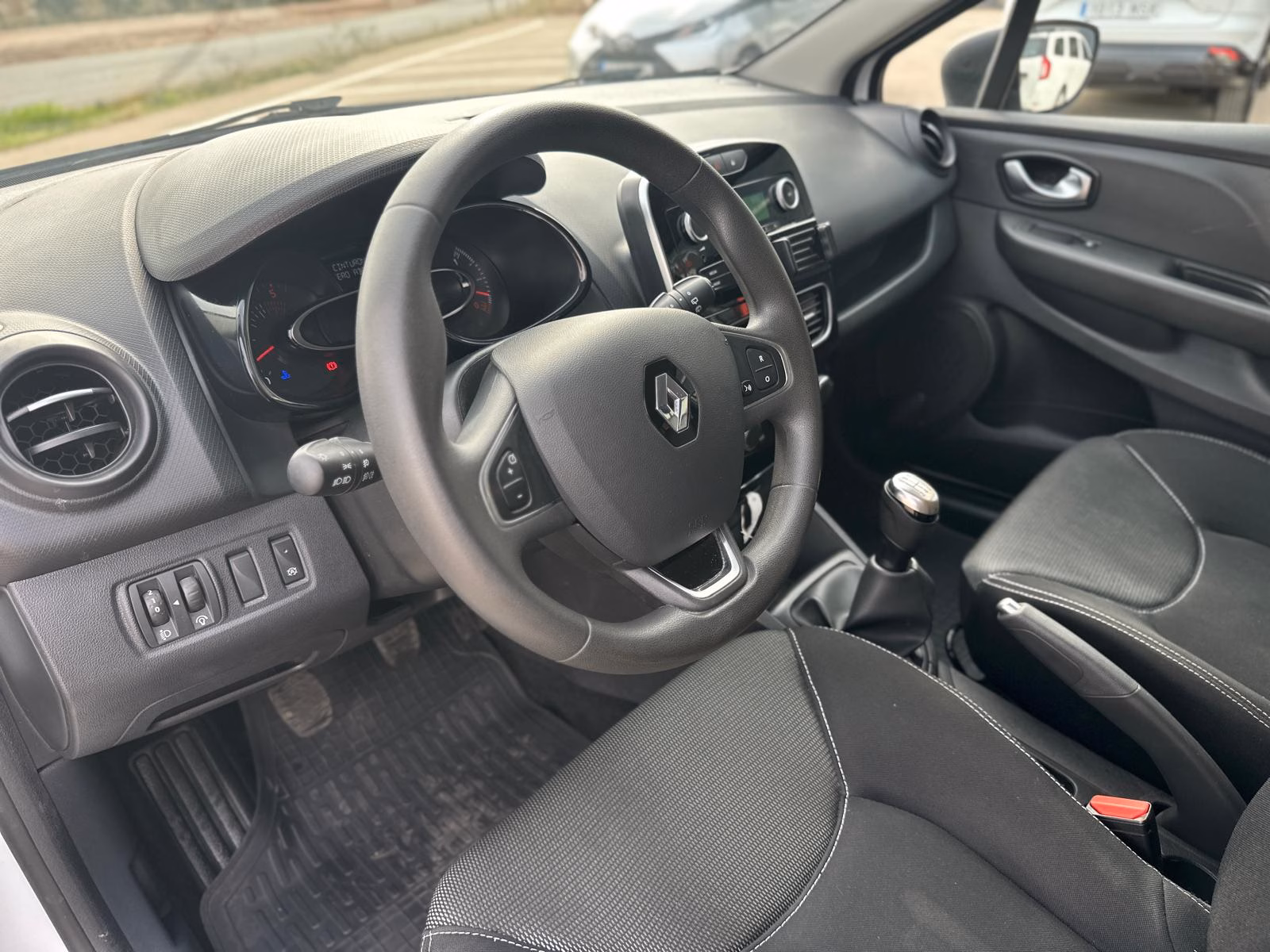 RENAULT CLIO 1.5 DCI 75CV - Imagen 6